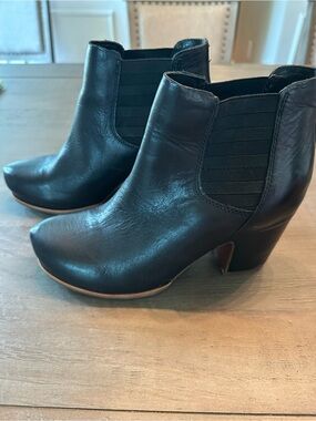 Women's Kork-Ease Black Leather Booties